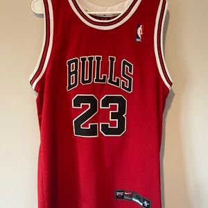 Chicago Bulls Michael Jordan Retro Nike Jersey